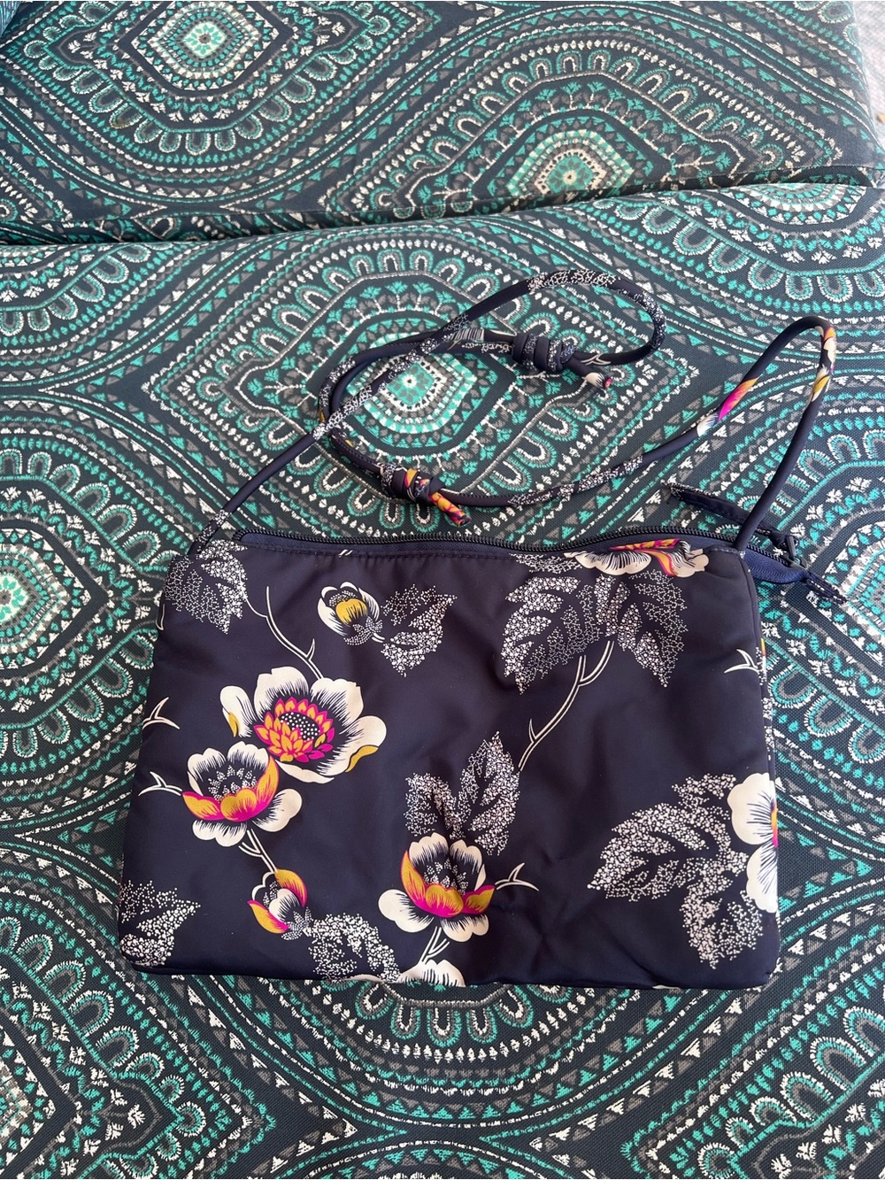 Vera Bradley Floral Print Navy Crossbody Bag In Seurat